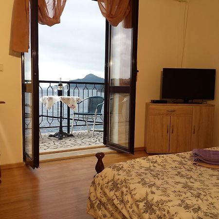 Apartments "Villa Mungos" Sobra エクステリア 写真