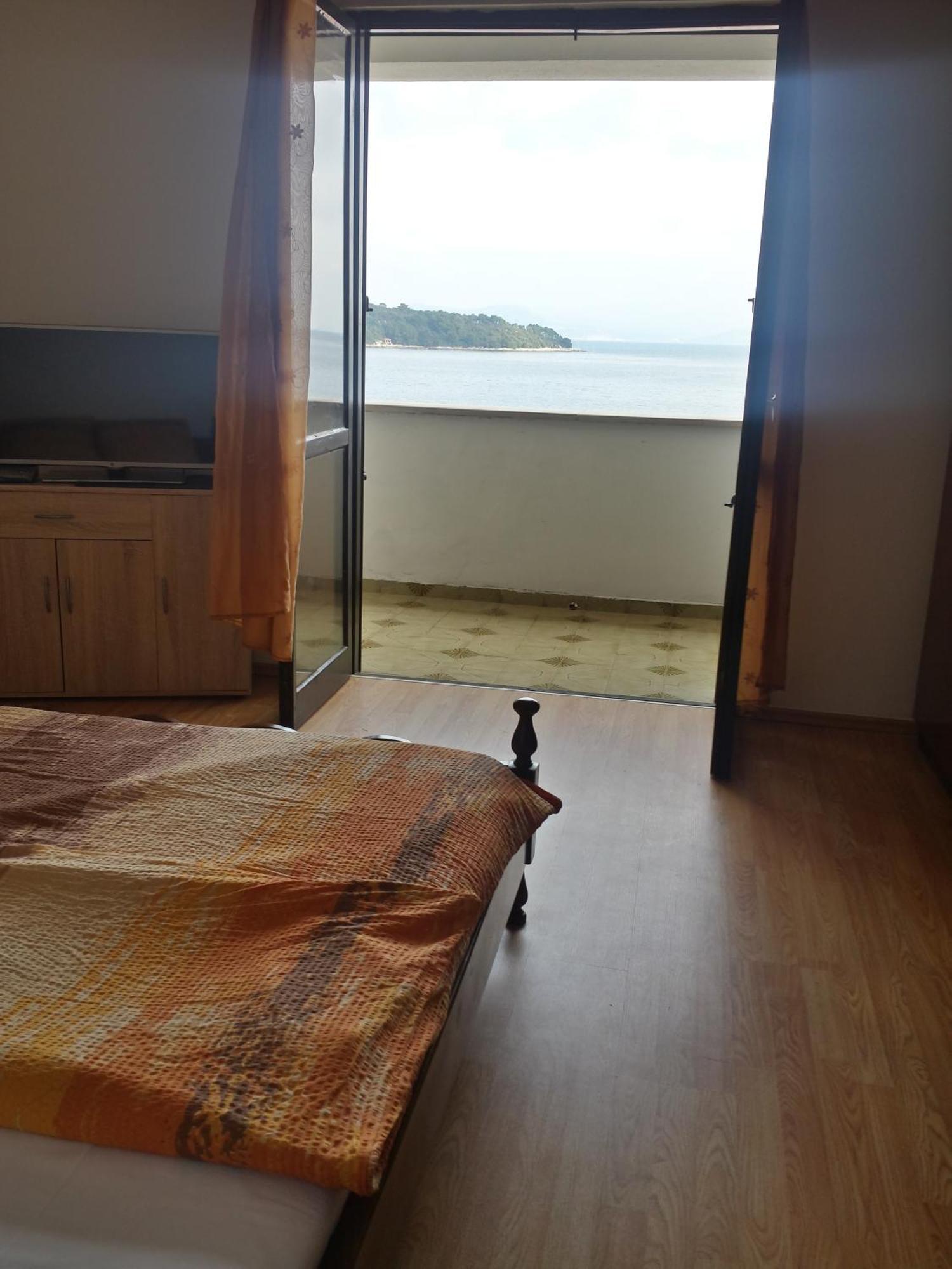 Apartments "Villa Mungos" Sobra エクステリア 写真