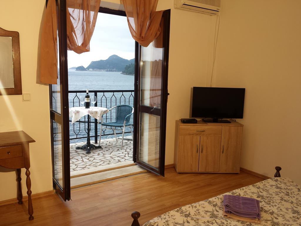Apartments "Villa Mungos" Sobra エクステリア 写真