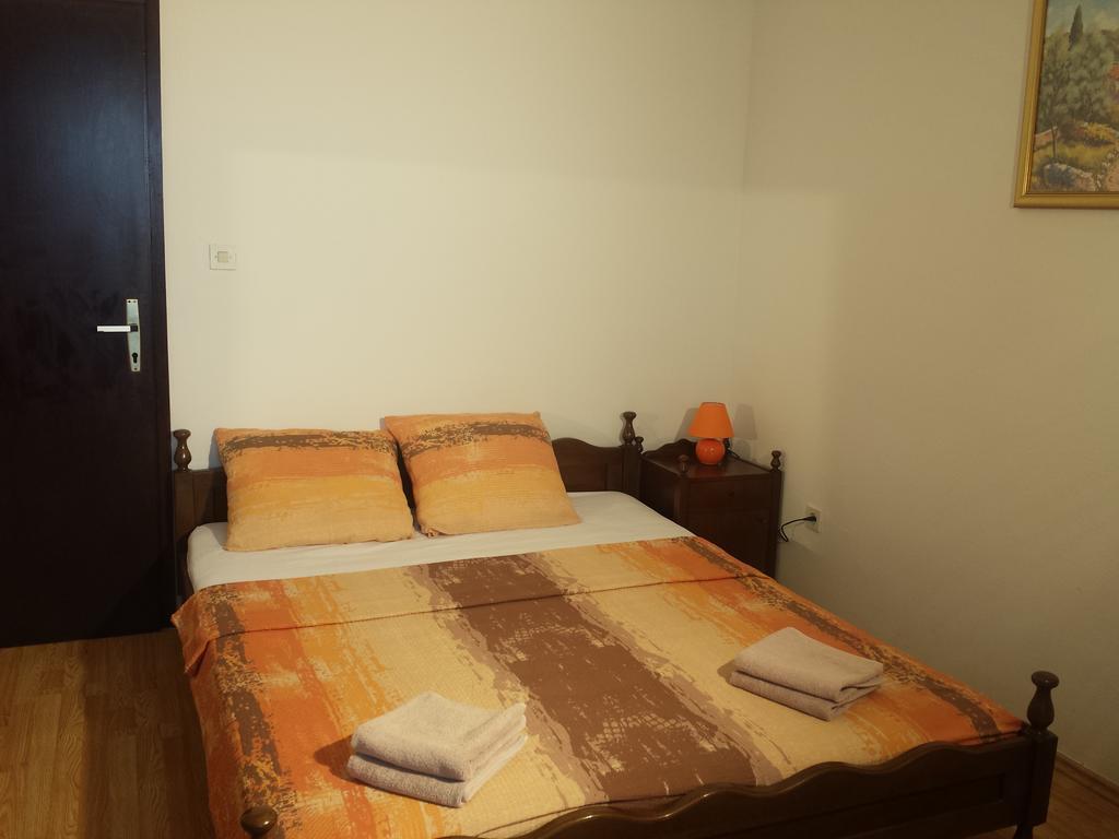 Apartments "Villa Mungos" Sobra エクステリア 写真