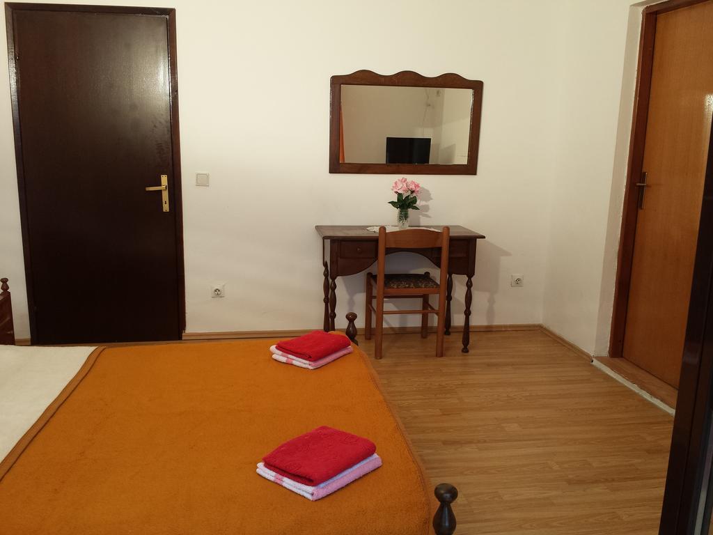 Apartments "Villa Mungos" Sobra エクステリア 写真